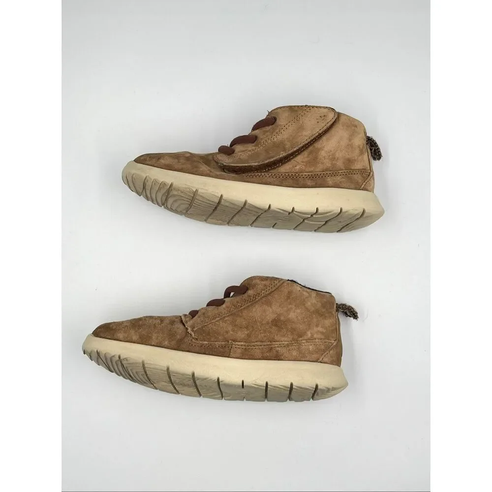 UGG Canoe Chestnut Slip On Velcro Closure Suede Chukka Boot Size Little Boy 12